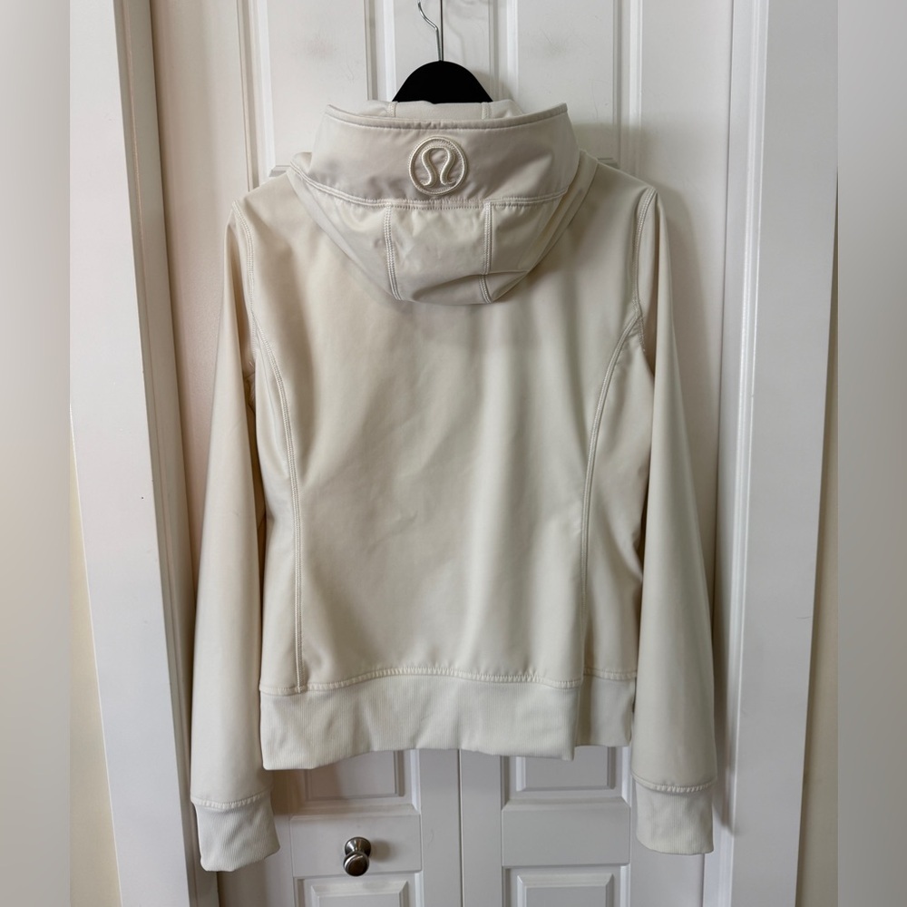 Lululemon Uba Hoodie Softshell | Size 8 - Picture 13 of 13
